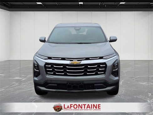 Used 2025 Chevrolet Equinox LT image 8