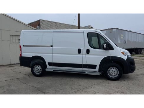 Used 2023 RAM ProMaster 2500 image 4