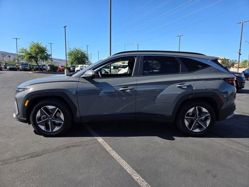 Used 2025 Hyundai Tucson SEL FWD image 3