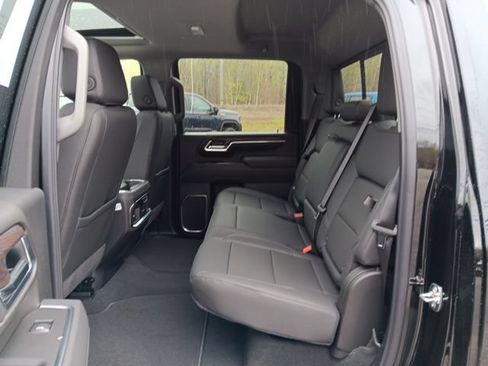 New 2026 GMC Sierra 2500 SLT w/ SLT Premium Package AWD/4WD image 7