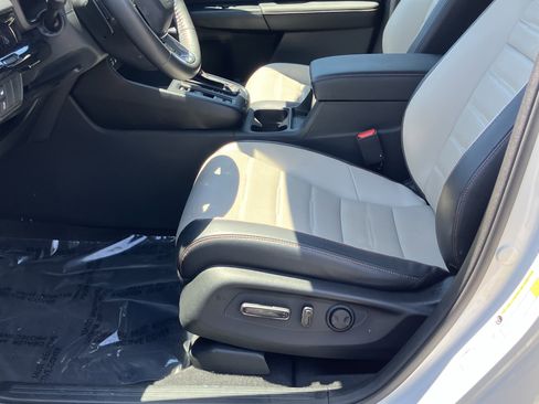 Used 2023 Honda CR-V Sport Touring image 17
