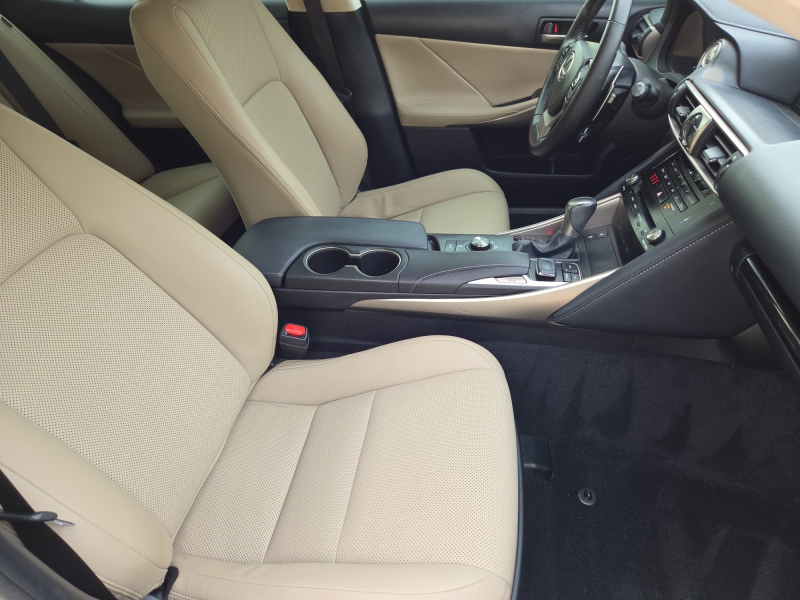 Used 2017 Lexus IS 200t w/ Navigation System Package RWD image 19