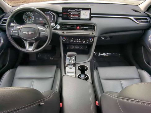 Used 2024 Genesis G70 2.5T image 2