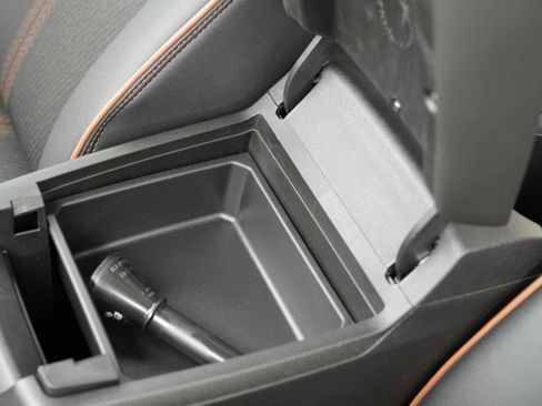 New 2025 GMC Canyon AT4 w/ Nightfall Edition image 40