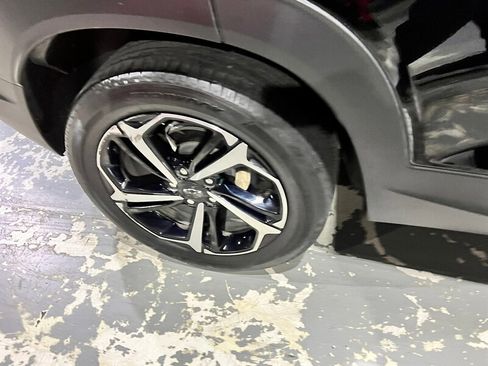 Used 2023 Chevrolet TrailBlazer RS w/ Sun and Liftgate Package image 9