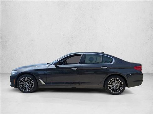 Used 2018 BMW 530e xDrive AWD/4WD image 5