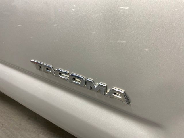 Used 2010 Toyota Tacoma 4x4 Access Cab V6 image 28