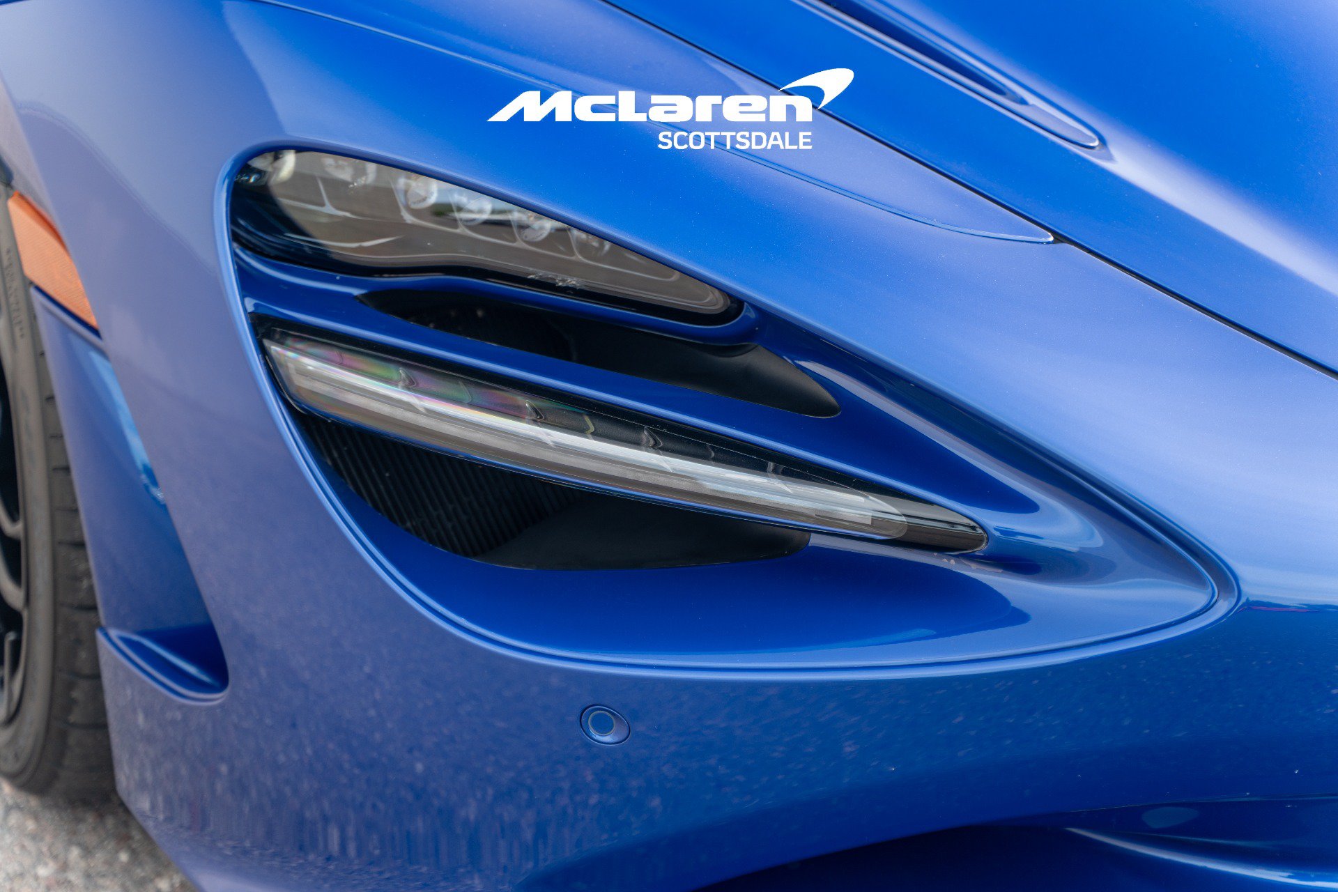 Used 2024 McLaren 750S Spider RWD image 18