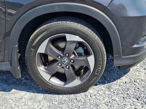 Used 2018 Honda HR-V EX-L image 11