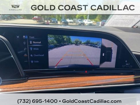 Used 2022 Cadillac Escalade Premium Luxury AWD/4WD image 28