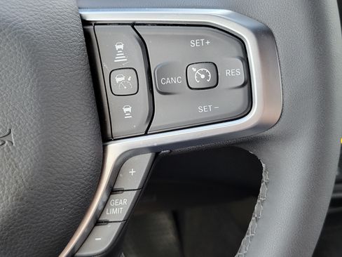 Used 2026 RAM 2500 Big Horn AWD/4WD image 14