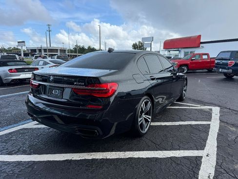 Used 2018 BMW 750i RWD image 7