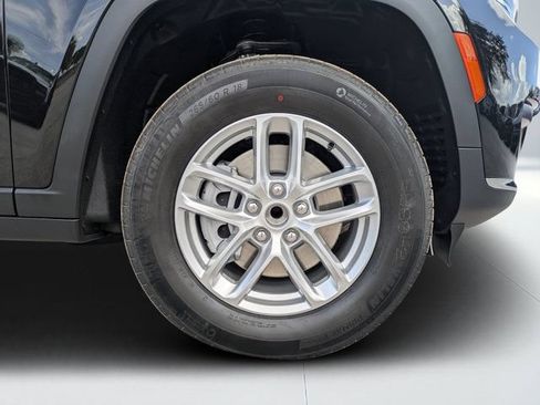 New 2026 Jeep Grand Cherokee L Laredo RWD image 10