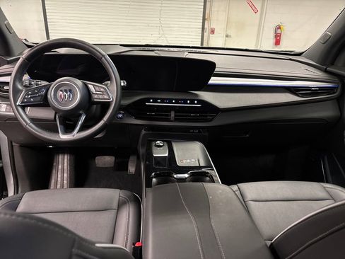 Used 2025 Buick Enclave Preferred image 28