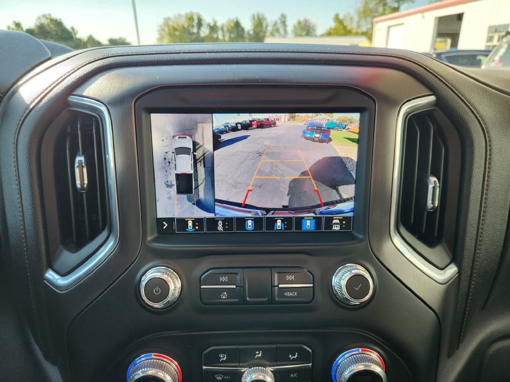Used 2020 GMC Sierra 2500 AT4 w/ AT4 Premium Package AWD/4WD image 28