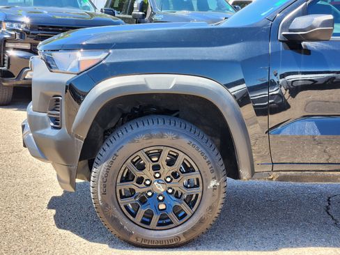 Used 2023 Chevrolet Colorado Trail Boss w/ Advanced Trailering Package AWD/4WD image 7