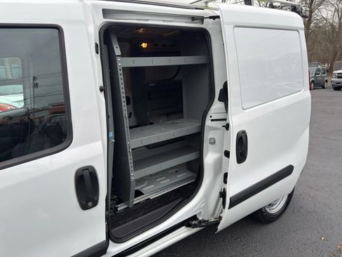 Used 2018 RAM ProMaster City Tradesman image 17