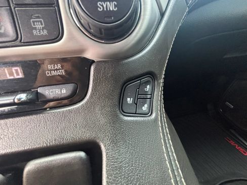 Used 2019 GMC Yukon SLT w/ Premium Edition AWD/4WD image 20