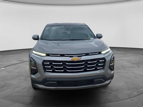 Used 2025 Chevrolet Equinox LT FWD image 4