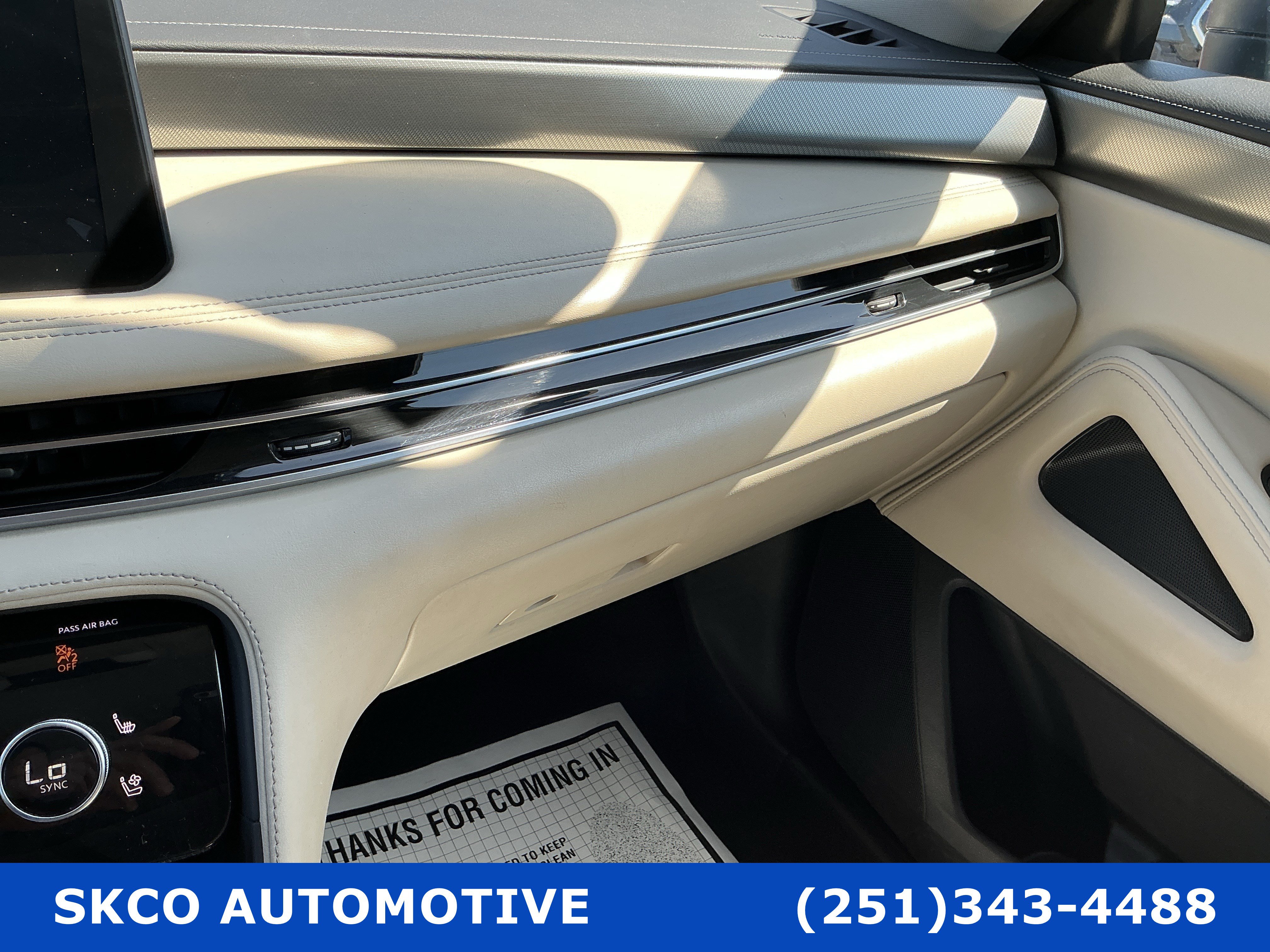 Used 2023 INFINITI QX60 Luxe w/ Cargo Package FWD image 24