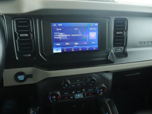 Certified 2023 Ford Bronco Big Bend w/ Sasquatch Package image 6