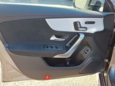 Used 2023 Mercedes-Benz CLA 250 4MATIC image 13