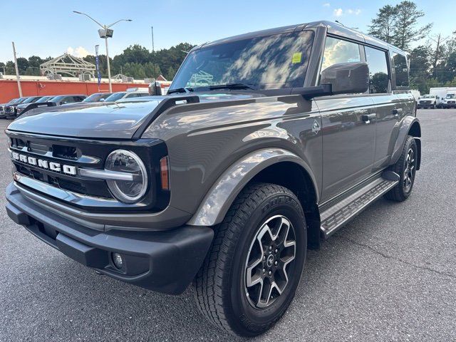 Used 2026 Ford Bronco Outer Banks AWD/4WD image 1