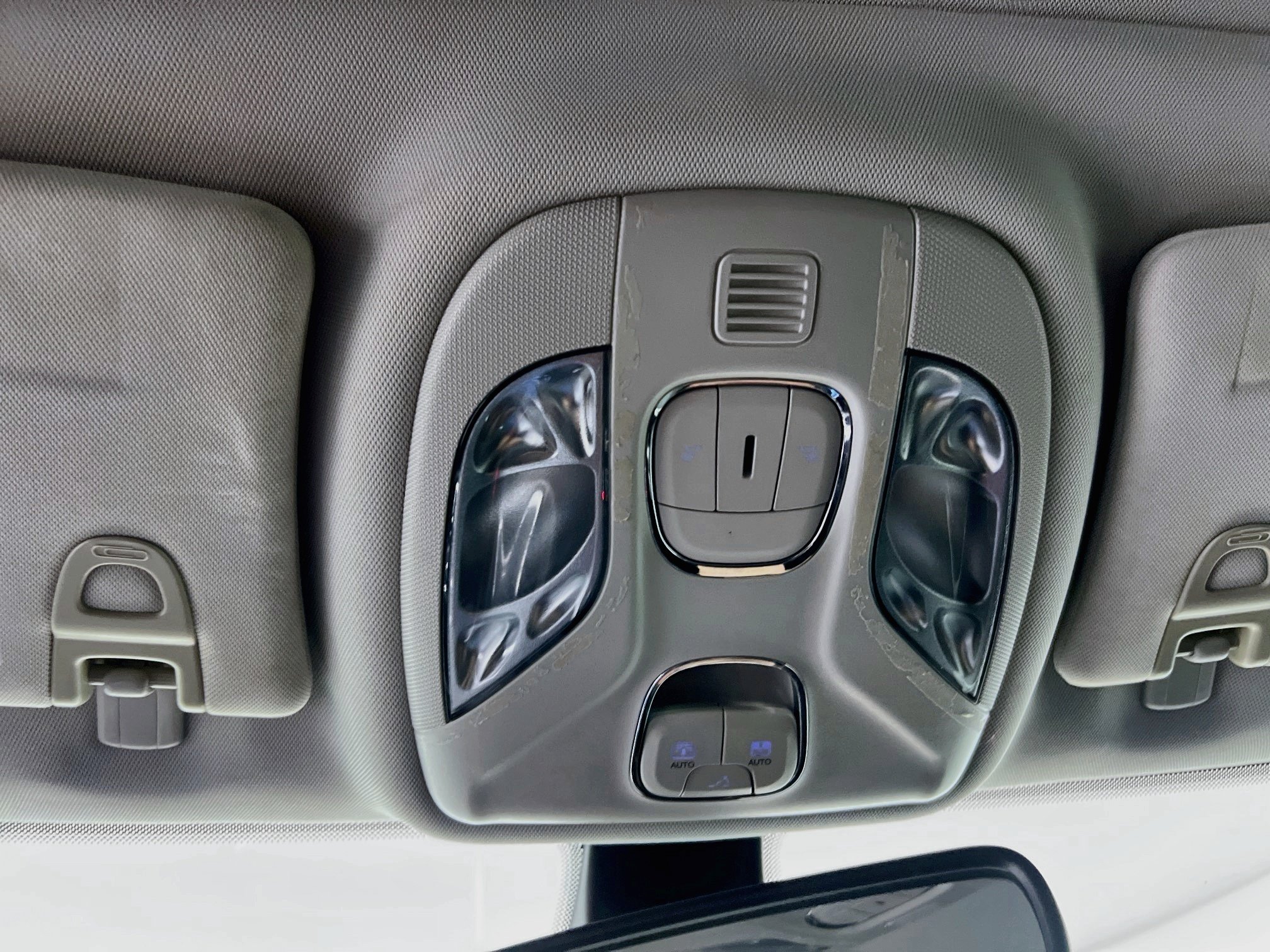 Used 2021 Jeep Compass Latitude w/ Sun and Sound Group FWD image 20