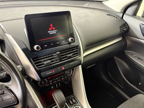 Used 2023 Mitsubishi Eclipse Cross SE image 29