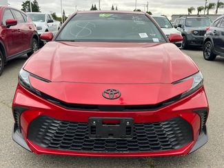 Used 2025 Toyota Camry SE w/ Multimedia Upgrade Package FWD video 2