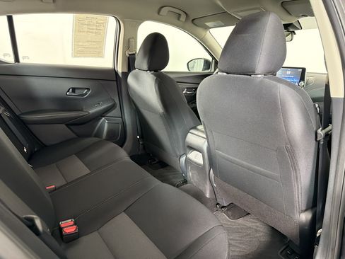 Used 2024 Nissan Sentra SV FWD image 29