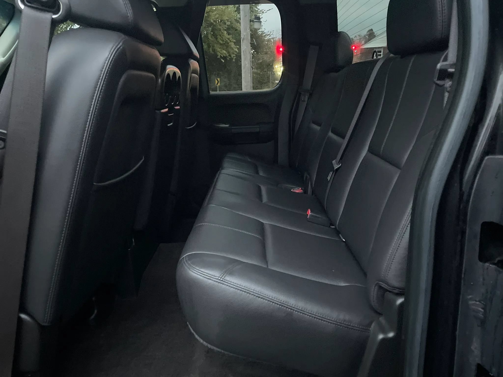 Used 2008 GMC Sierra 1500 SLE w/ Power Pack Plus AWD/4WD image 29