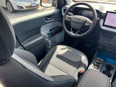 New 2026 Ford Maverick XLT w/ XLT Luxury Package FWD image 13