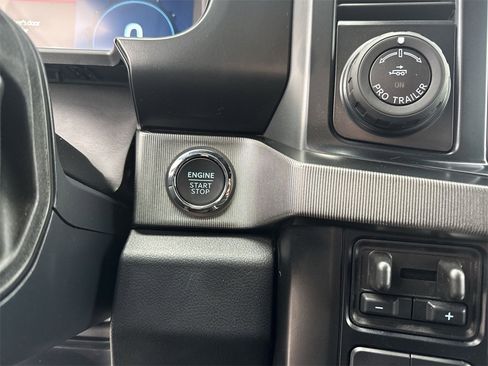 Certified 2024 Ford F350 Platinum w/ Tremor Off-Road Package image 30