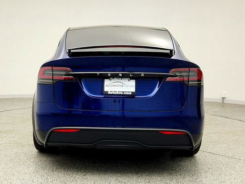 Used 2024 Tesla Model X image 6