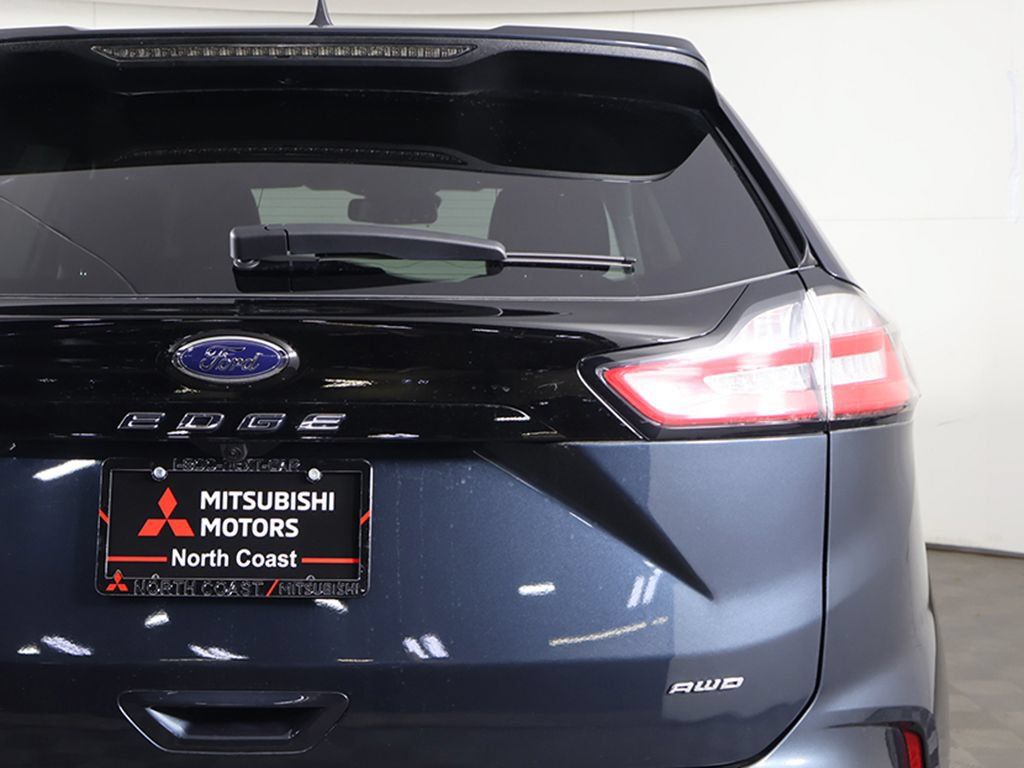 Used 2023 Ford Edge Titanium w/ Equipment Group 301A AWD/4WD image 18