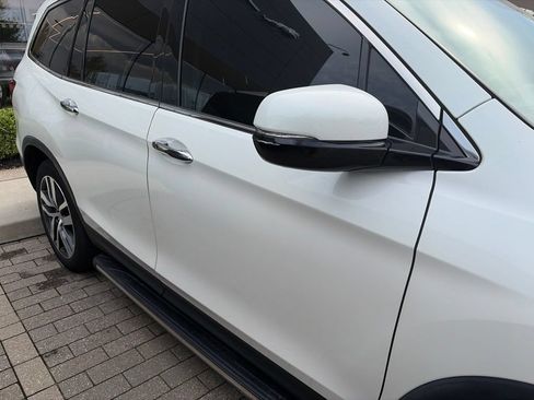Used 2017 Honda Pilot Elite image 4
