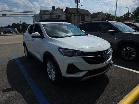Used 2023 Buick Encore GX Preferred w/ Cold Weather Comfort Package AWD/4WD image 5