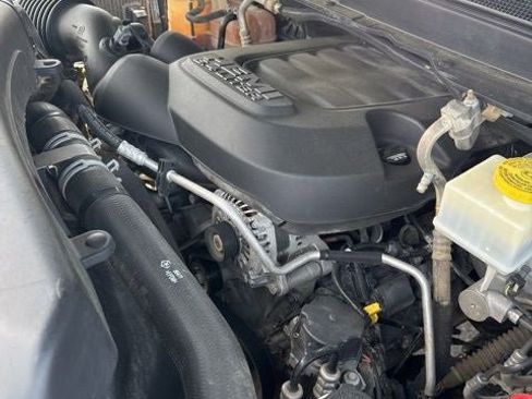 Used 2021 RAM 2500 Tradesman w/ Chrome Appearance Group image 31