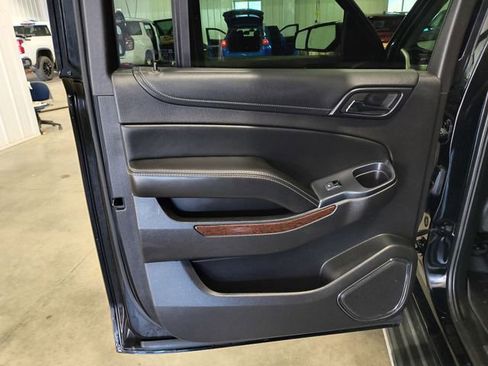 Used 2015 GMC Yukon XL SLT w/ HD Trailering Package image 24