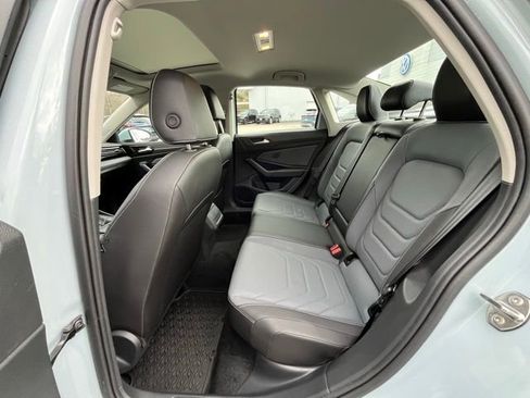 Certified 2025 Volkswagen Jetta SEL image 10