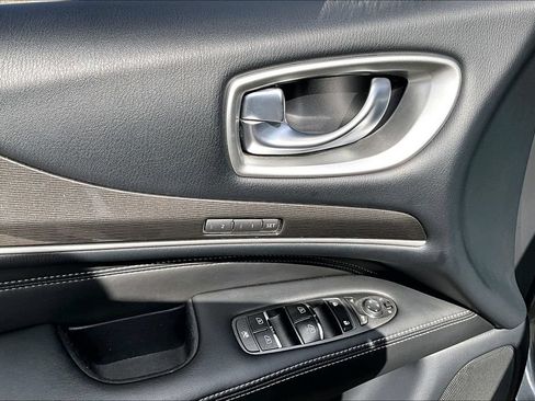 Used 2019 INFINITI QX60 Luxe w/ Essential Package FWD image 50