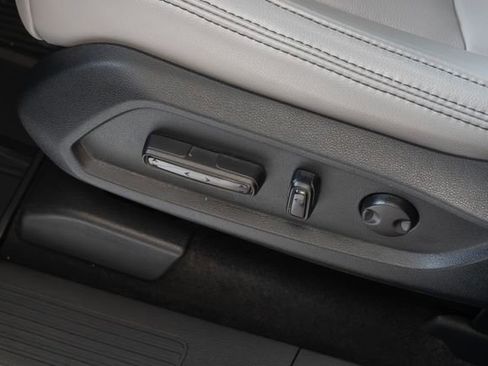 Used 2024 Honda Pilot EX-L image 16