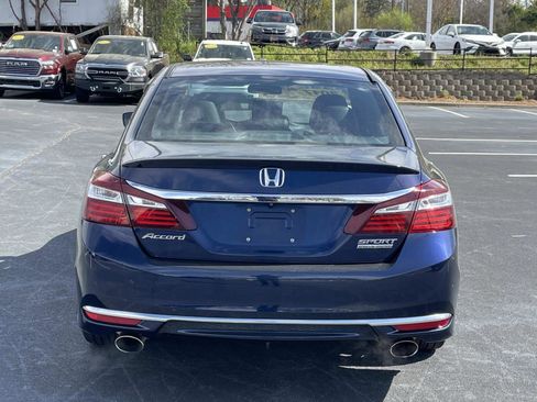 Used 2017 Honda Accord Sport Special Edition image 5