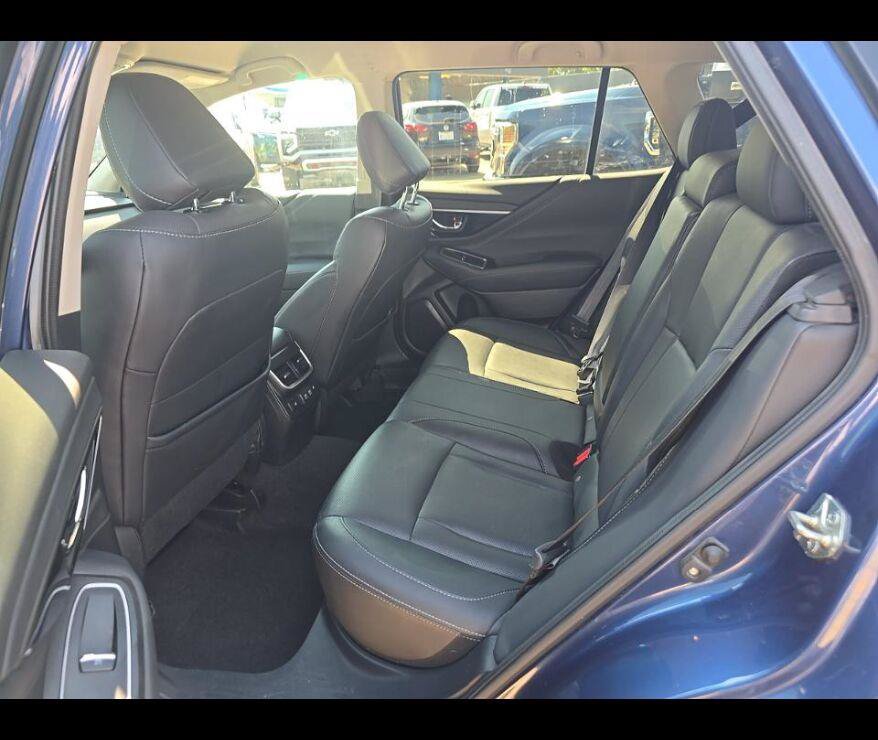 Used 2021 Subaru Outback Limited AWD/4WD image 7