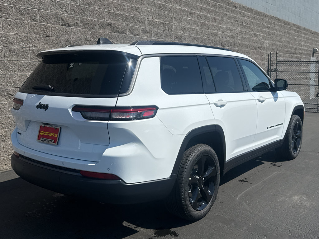 New 2026 Jeep Grand Cherokee L Limited w/ Limited Altitude Package AWD/4WD image 7