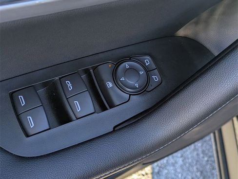 Used 2022 Chevrolet Blazer LT image 12