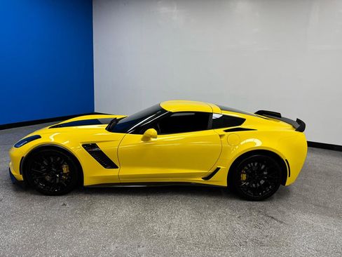 Used 2016 Chevrolet Corvette Z06 w/ 3LZ Preferred Equipment Group image 7