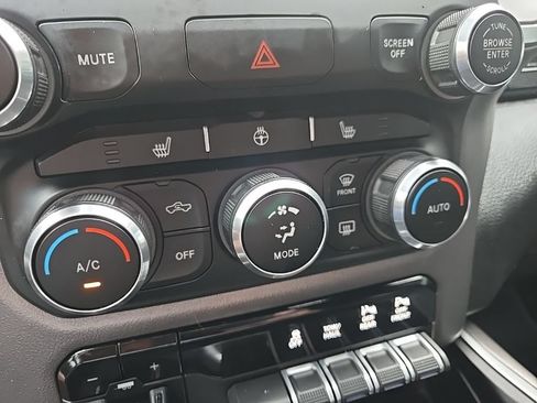 Used 2021 RAM 1500 Big Horn AWD/4WD image 71
