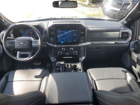 Used 2025 Ford F150 Lariat w/ Equipment Group 501A Mid image 18